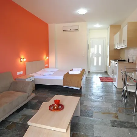 To Livadi Apartment Lefkogeia Exterior photo