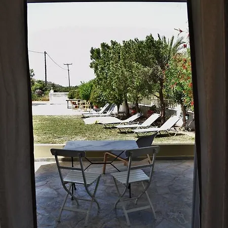 To Livadi Apartment Lefkogeia Exterior photo