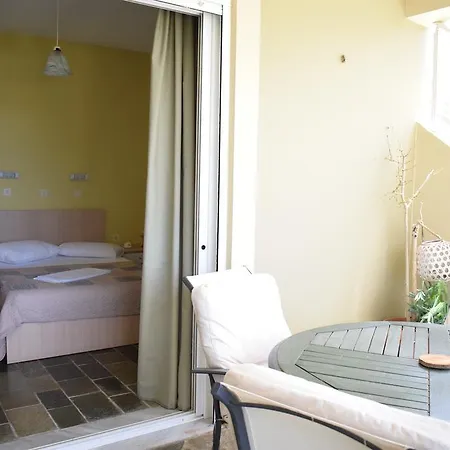 To Livadi Apartment Lefkogeia Exterior photo