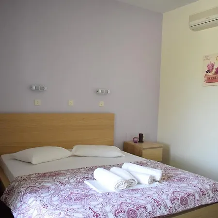 To Livadi Apartment Lefkogeia Exterior photo