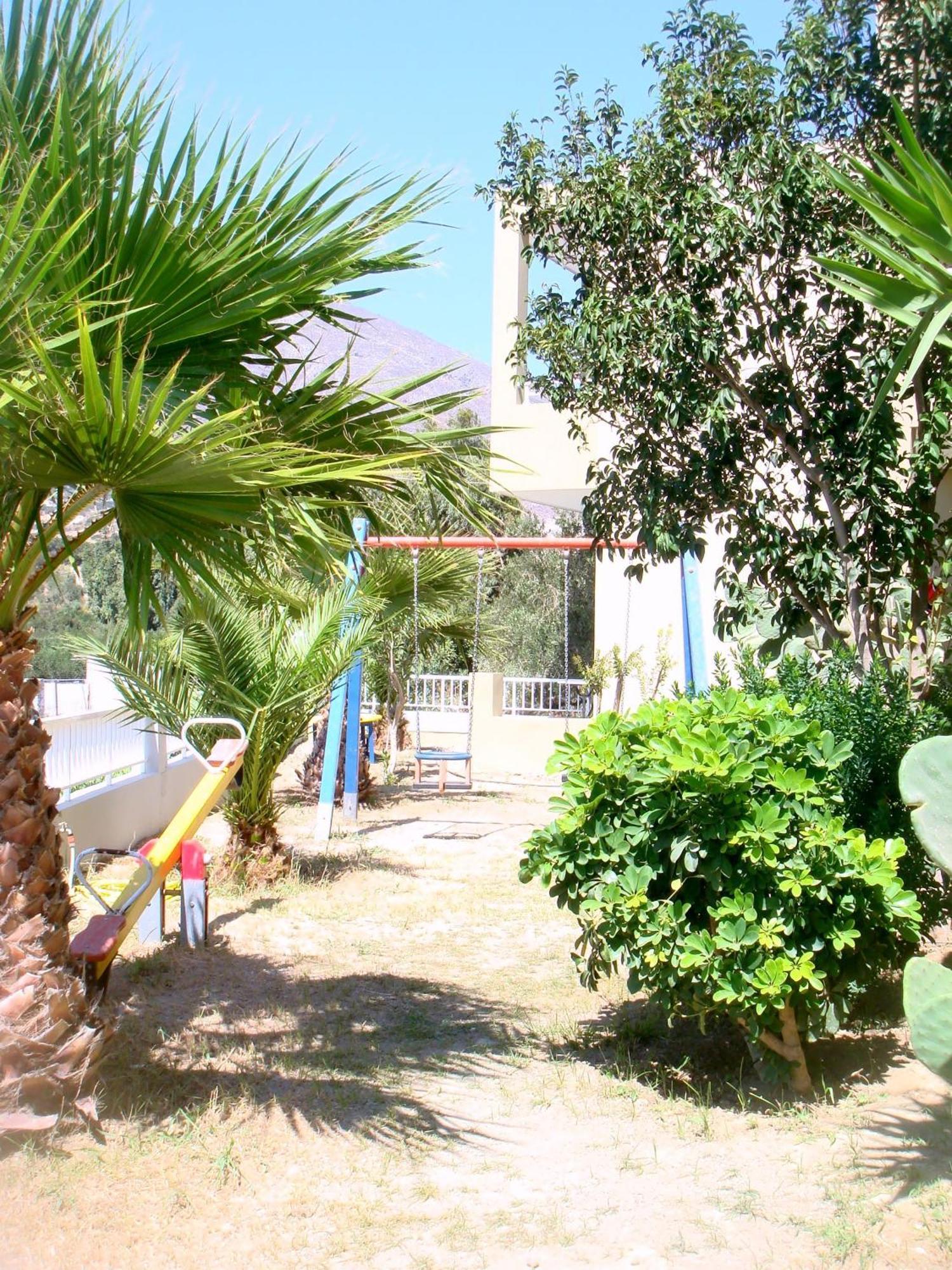 Apartment To Livadi Lefkogeia