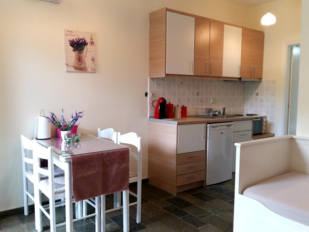 Apartment To Livadi
